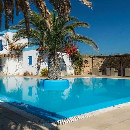 Vári Amfitrion Hotel المظهر الخارجي الصورة
