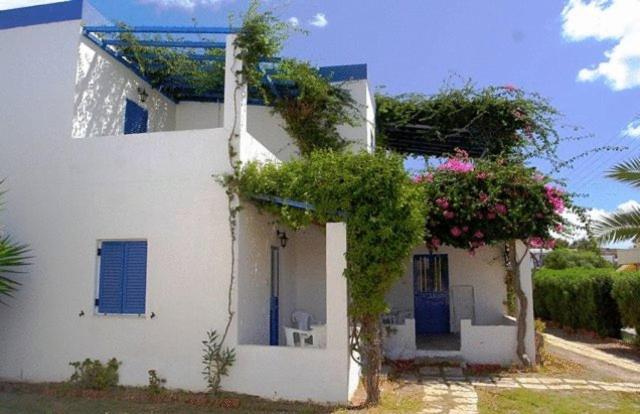 Vári Amfitrion Hotel المظهر الخارجي الصورة
