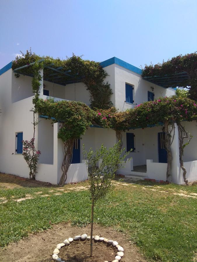 Vári Amfitrion Hotel المظهر الخارجي الصورة