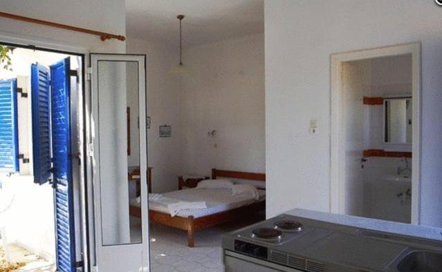 Vári Amfitrion Hotel الغرفة الصورة