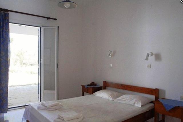 Vári Amfitrion Hotel الغرفة الصورة