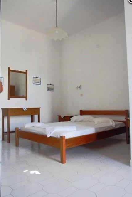 Vári Amfitrion Hotel الغرفة الصورة